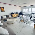 Nice Apartment With Amazing View Of Paris With Private Parking