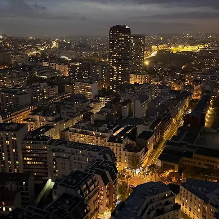 With Amazing View Of With Private Parking Apartment Paris