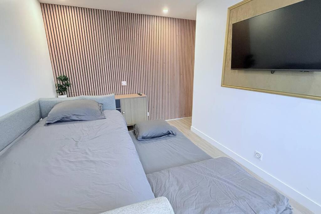 Appartamento With Amazing View Of With Private Parking *