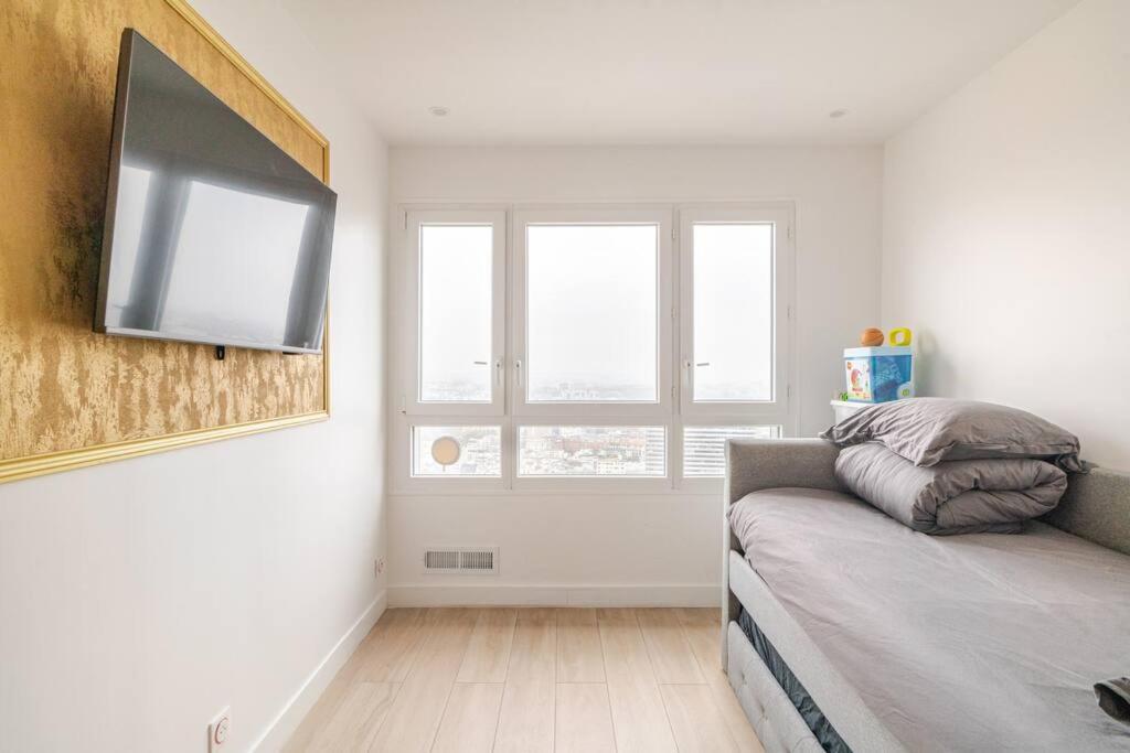 Appartamento With Amazing View Of With Private Parking *